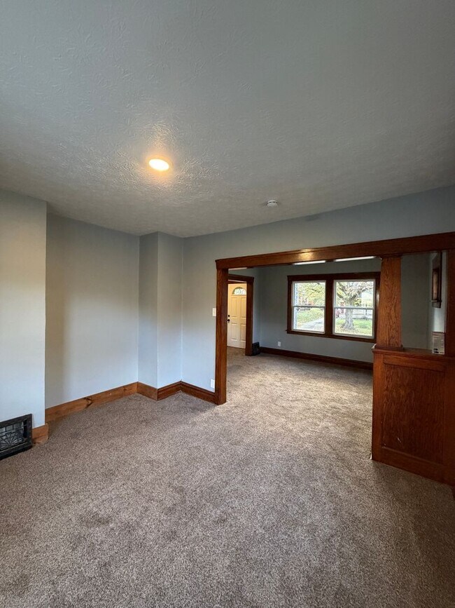 Foto del edificio - Spacious Akron Home – Lease to Purchase or Vouchers Only | Open House Feb 8