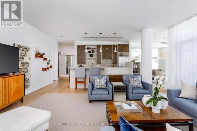 Building Photo - 10 Navy Wharf Ct