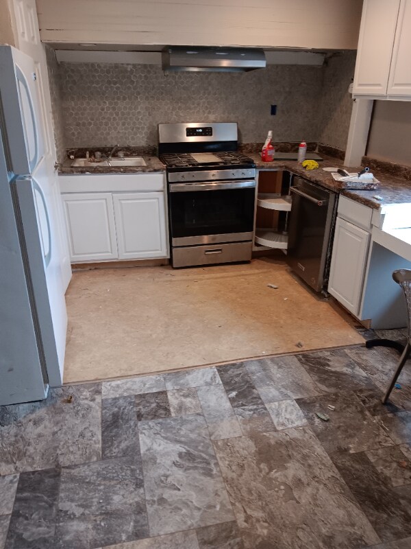 Primary Photo - 2420 Fisher Rd NE