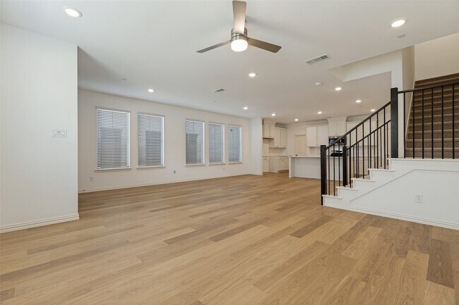 Foto del edificio - 4766 Lunker St