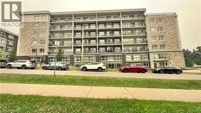 Building Photo - 275F Larch St