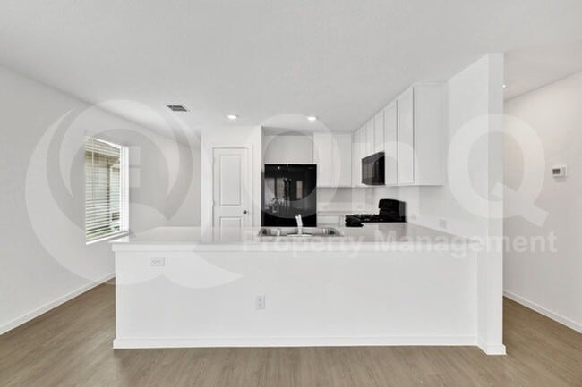 Building Photo - 3101 Tokara St