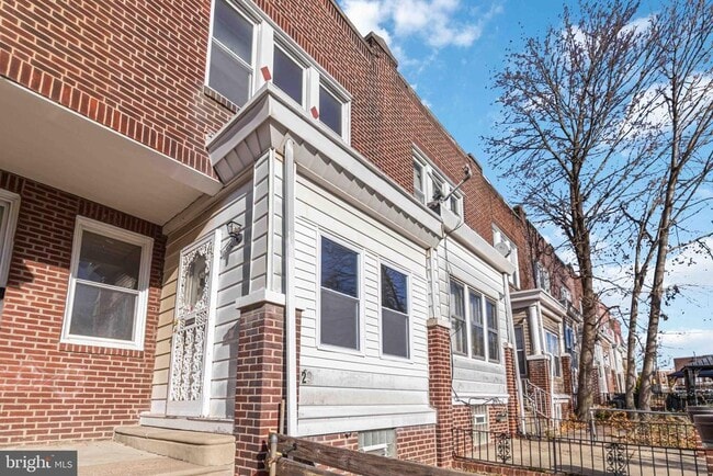Building Photo - 1929 W Sparks St