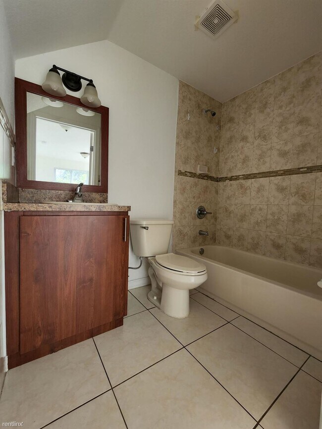 Foto del edificio - 4 br, 2 bath House - 2100 NW 76th St