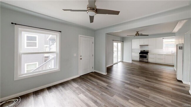 Building Photo - 2150 Locust Ave