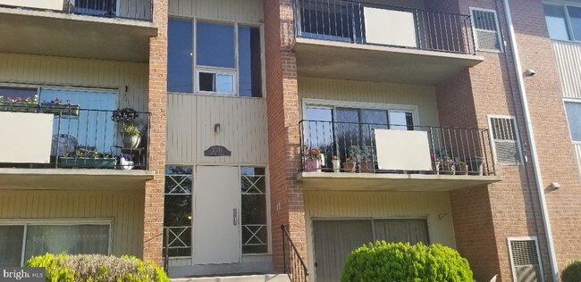 Foto del edificio - 2311 Olson St