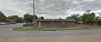 Primary Photo - 120 NE 12th St
