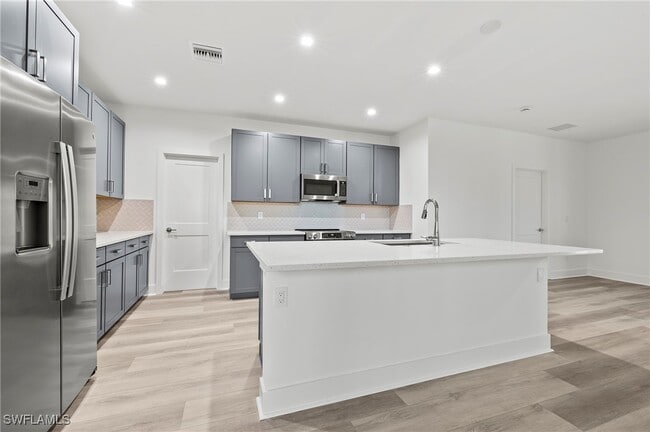 Building Photo - 13000 Georges Cay Pl