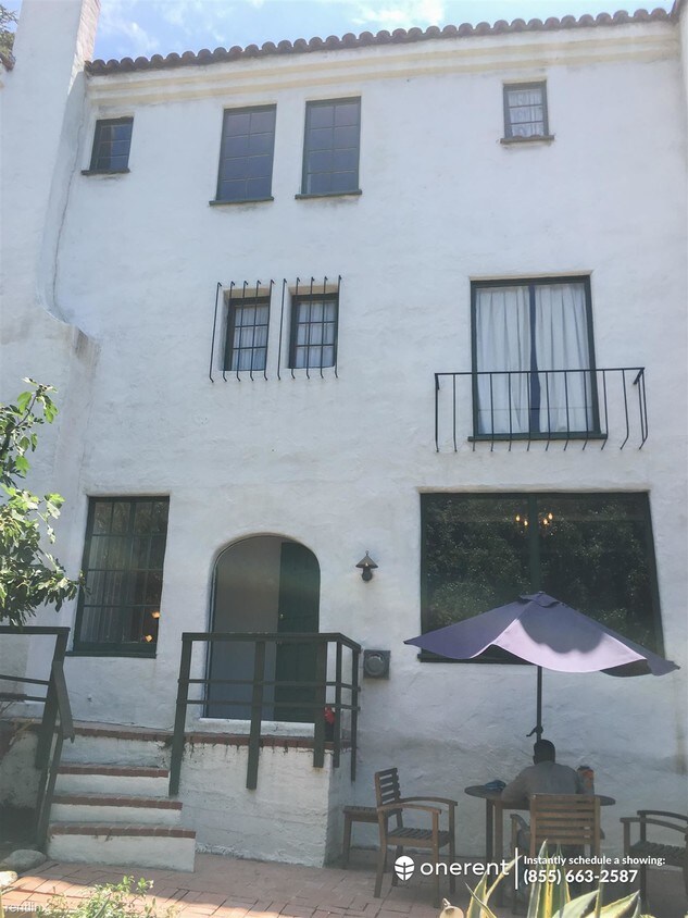 Primary Photo - 1 br, 1 bath Duplex - 3263 1/2 Primera Ave -