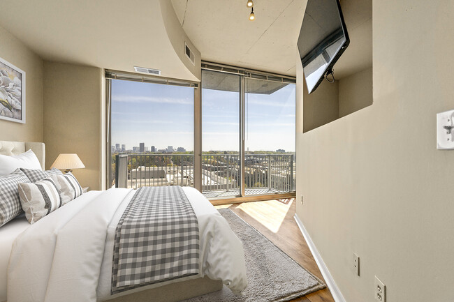Foto del edificio - 361 17th St NW