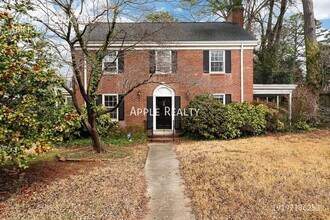 Building Photo - 3206 Clark Ave