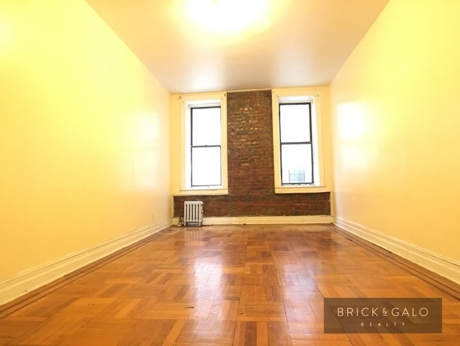 Building Photo - 1730 Carroll St