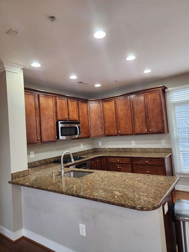 Foto del edificio - 5606 Baltimore Ave