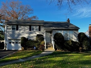 Building Photo - 53 East Dr