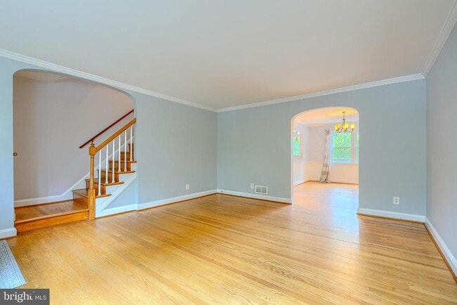 Building Photo - 372 Old Trail