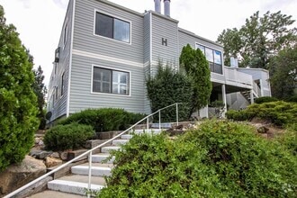 Building Photo - 333 W Leroux St