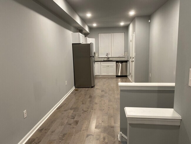 Foto del edificio - 650 N 33rd St