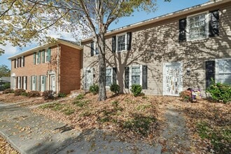 Building Photo - 3915 Valley Ct
