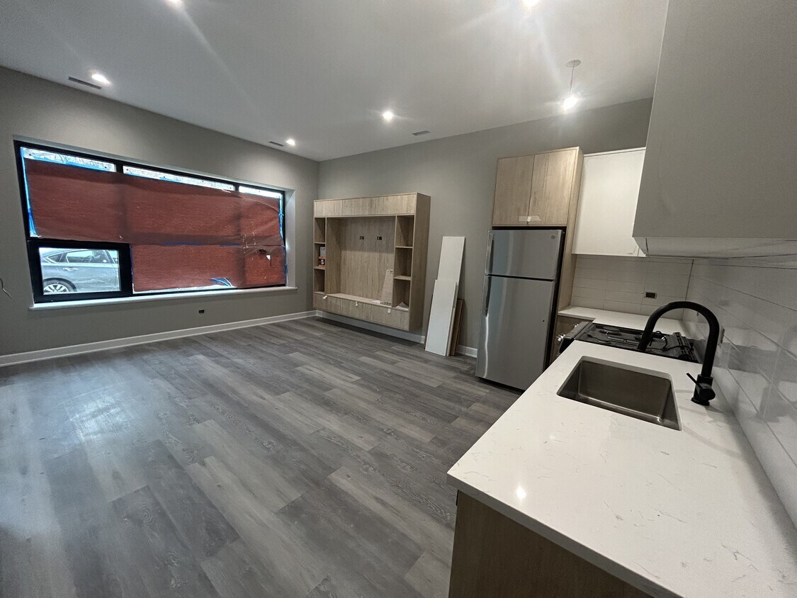 Foto principal - 5912 N Nashotah Ave