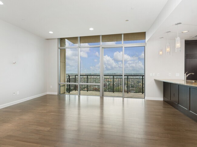 Foto del edificio - 4242 Broadway St