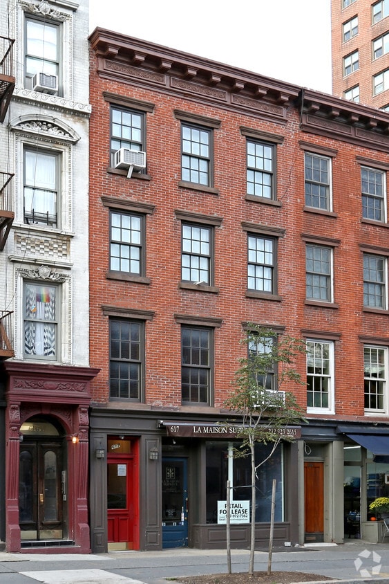 Building Photo - 617 Hudson St
