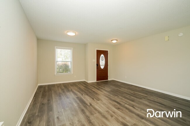 Building Photo - 2931 Ludwig Dr