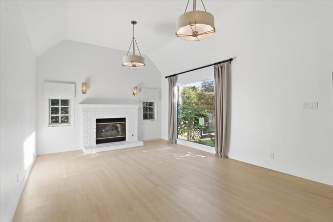 Foto del edificio - 2156 Linnington Ave