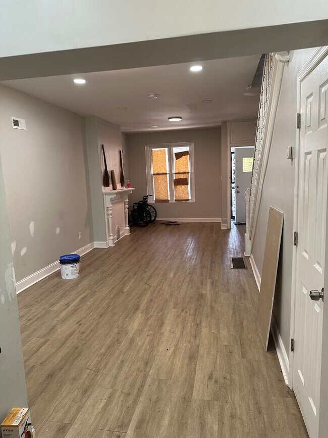área de la sala de estar - 6020 Kershaw St