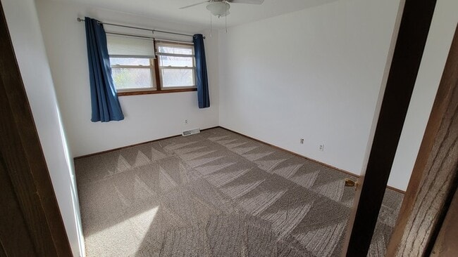 Building Photo - 8233 Imperial Dr
