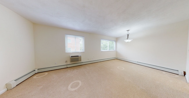 Building Photo - 125 Edgemere Rd