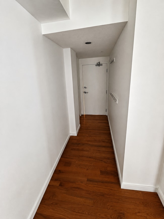 Photo - 122 Washington St Apartment
