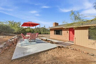 Building Photo - 36975 N Sunset Trail