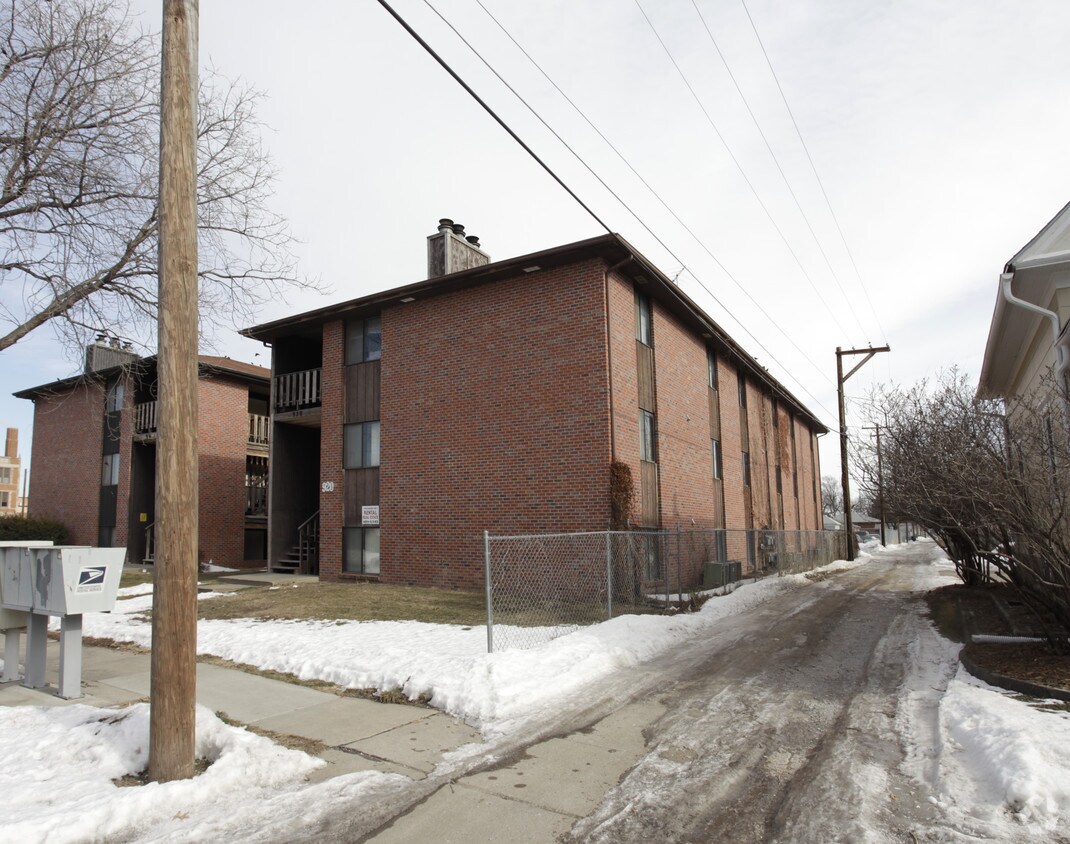 Building Photo - 920 S 22nd St
