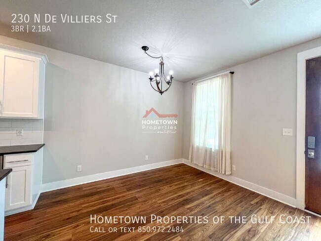 Building Photo - 230 N De Villiers St