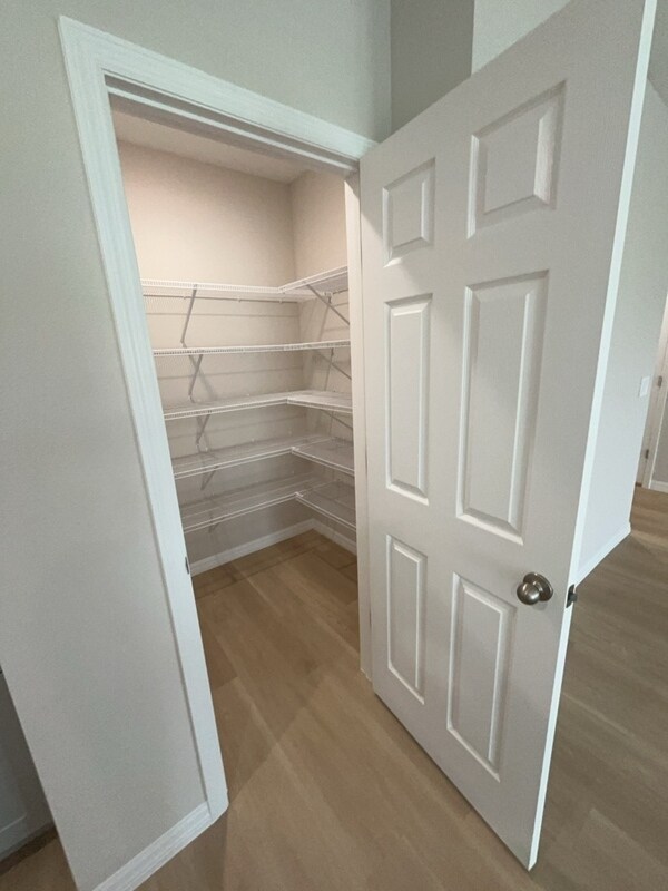 Building Photo - 4075 Gardenia Ave