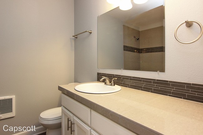 Foto del edificio - 1530 SE Reedway St
