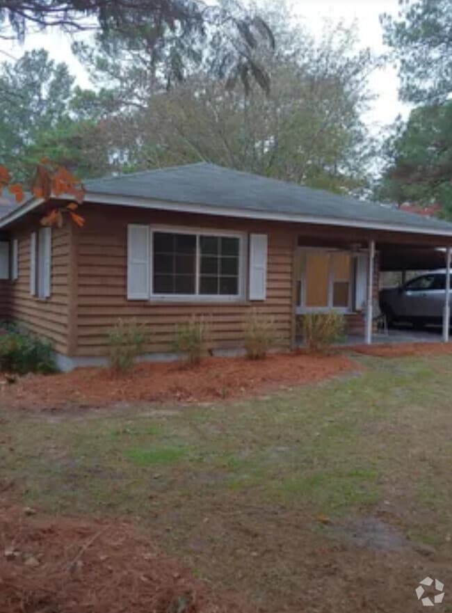 Building Photo - 2185 Foxfire Rd