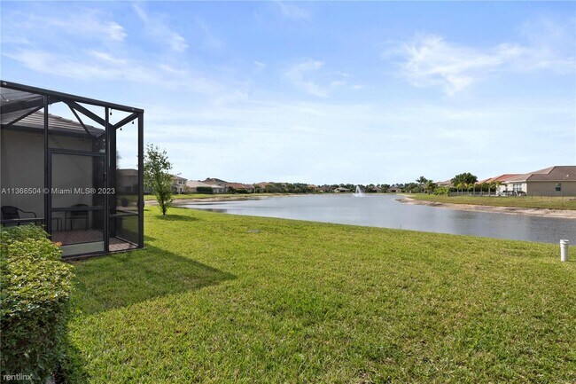Foto del edificio - 4 br, 4 bath House - 2896 Bellarosa Cir