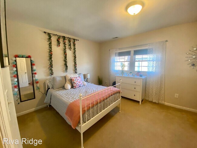 Foto del edificio - 2 br, 1.5 bath House - 154 Pius St.