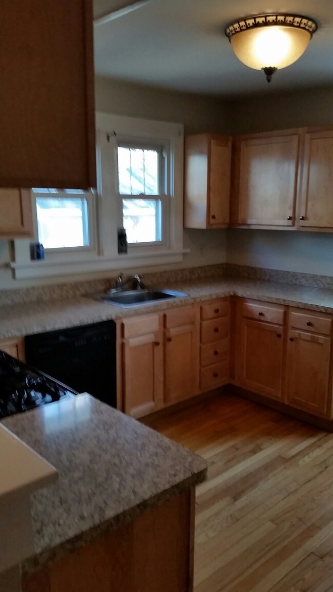 Building Photo - 14 Arcadia Ct