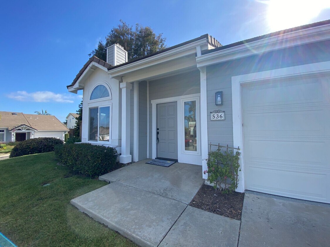 Foto principal - Bright & Upgraded 4BD/3BA Rental in San Ma...