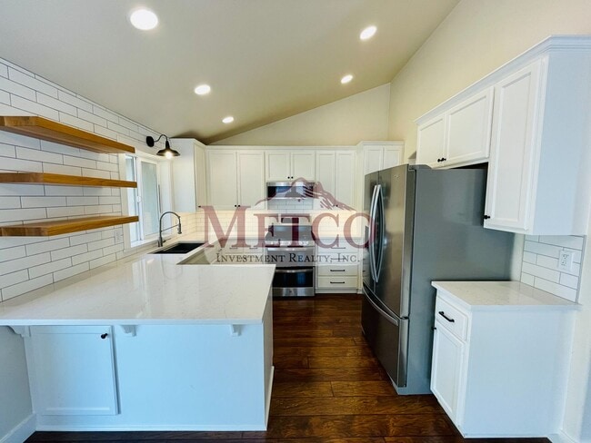 Building Photo - Beautiful 3 bedroom Santa Clara home