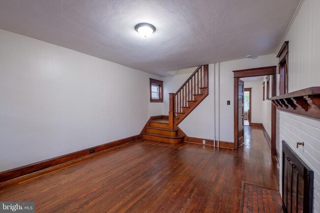 Building Photo - 1604 Hamilton Ave
