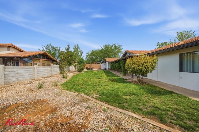 Foto del edificio - Lovely 4 Bedroom Home in Santa Clara