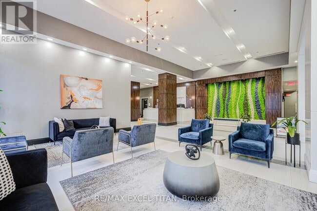 Building Photo - 19 Grand Trunk Crescent