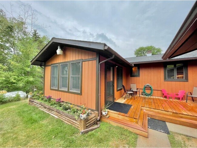 Foto del edificio - 38258 Deer Lake Way