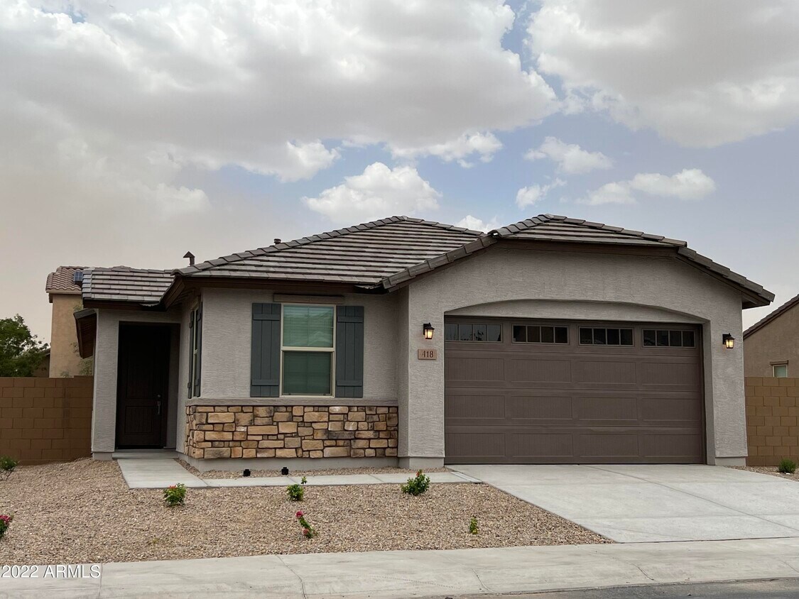 Foto principal - 418 E Cactus Wren Dr