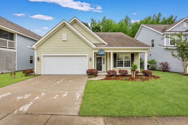 Building Photo - Beautiful Home In The Heart of Bluffton - ...