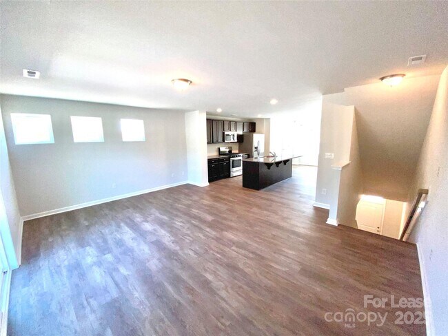 Foto del edificio - 8200 Waxhaw Hwy