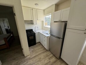 Building Photo - 1749 Santa Barbara Ave Building Photo - 1749 Santa Barbara Ave